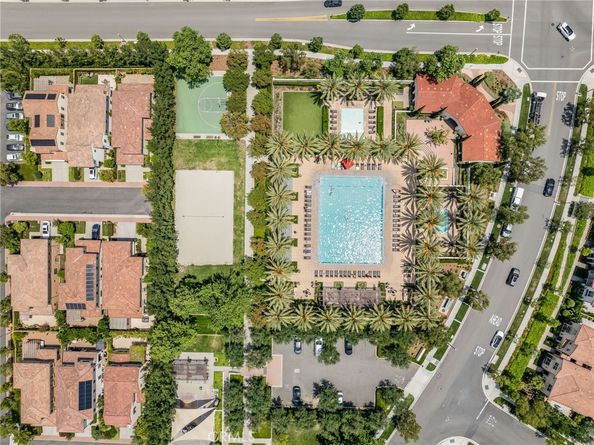 126 Paxton, Irvine CA 92620