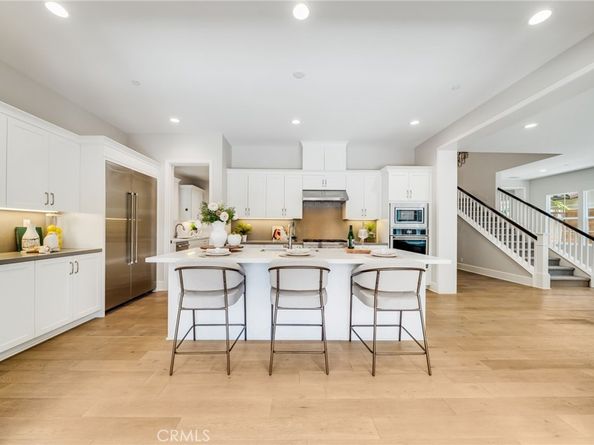 126 Paxton, Irvine CA 92620