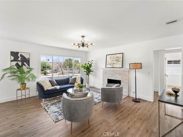 11443 11445 Saticoy Street, North Hollywood CA 91605