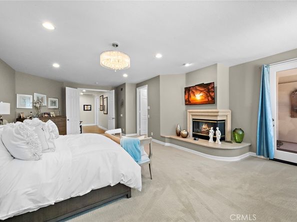 18976 Rockinghorse Lane, Huntington Beach CA 92648