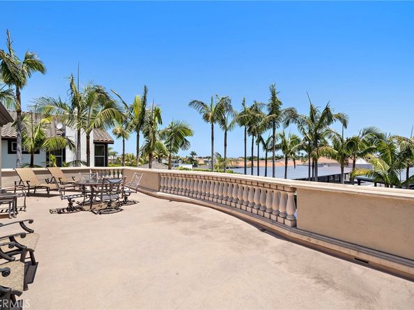 18976 Rockinghorse Lane, Huntington Beach CA 92648