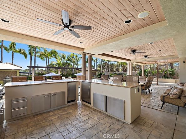 18976 Rockinghorse Lane, Huntington Beach CA 92648