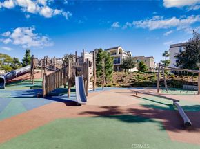 484 Chorus, Irvine CA 92618