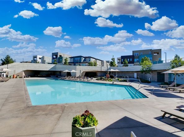 484 Chorus, Irvine CA 92618