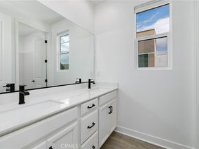 484 Chorus, Irvine CA 92618