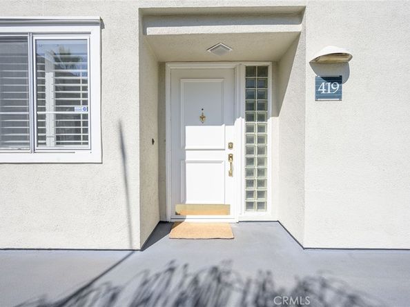 2243 Martin 419, Irvine CA 92612