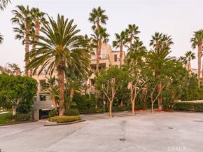 2243 Martin 419, Irvine CA 92612