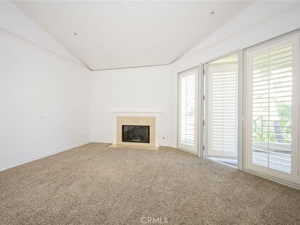 2243 Martin 419, Irvine CA 92612