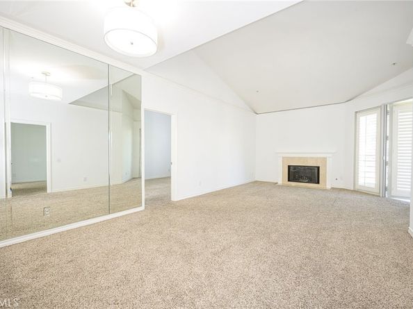2243 Martin 419, Irvine CA 92612