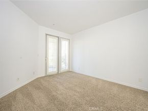 2243 Martin 419, Irvine CA 92612