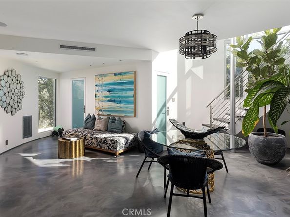 465 Panorama Drive, Laguna Beach CA 92651