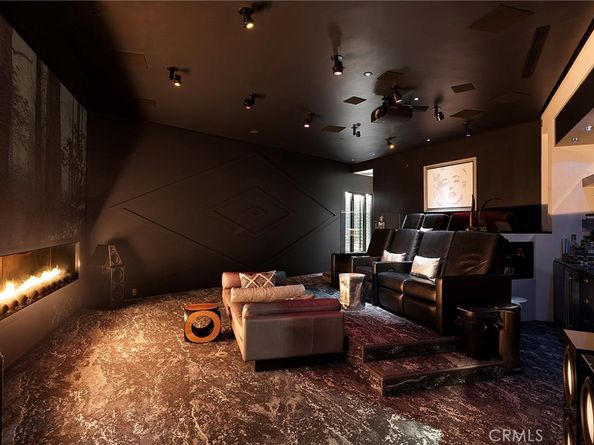 465 Panorama Drive, Laguna Beach CA 92651