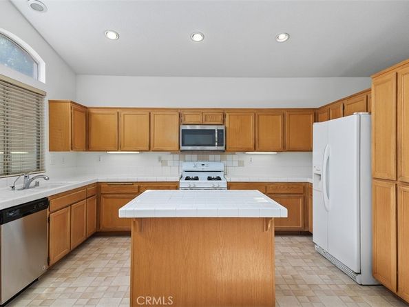 9523 Sunglow Ct., Rancho Cucamonga CA 91730