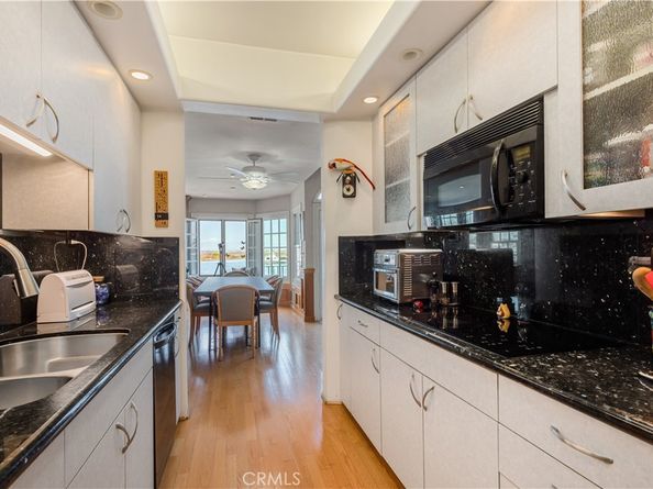 16118 Mariner Drive 18, Huntington Beach CA 92649