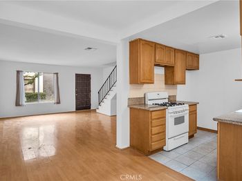 318 E Broadway