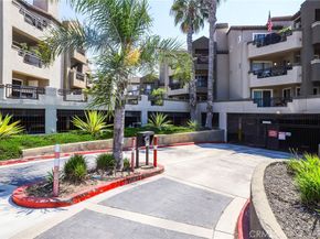 430 Lake Street 304, Huntington Beach CA 92648