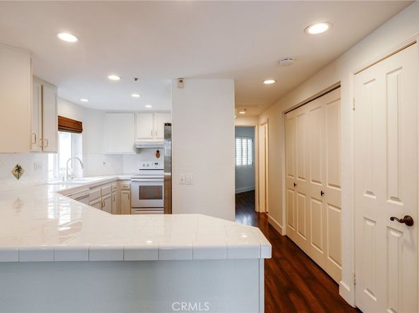 430 Lake Street 304, Huntington Beach CA 92648