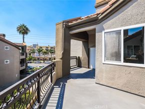 430 Lake Street 304, Huntington Beach CA 92648