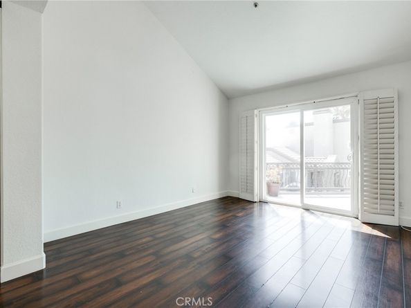 430 Lake Street 304, Huntington Beach CA 92648