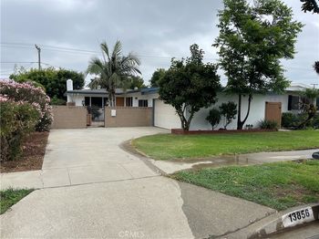 13856 Mulberry Drive