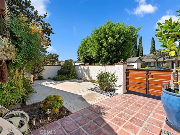 17902 Lucero Way, Tustin CA 92780