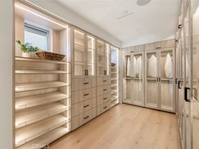 521 12th Street, Huntington Beach CA 92648