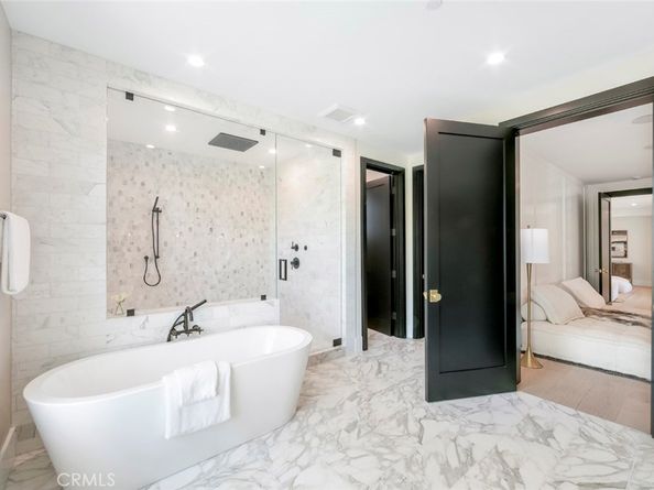 521 12th Street, Huntington Beach CA 92648