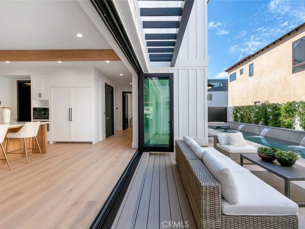 521 12th Street, Huntington Beach CA 92648