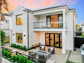 521 12th Street, Huntington Beach CA 92648