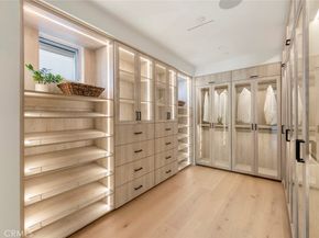 521 12th Street, Huntington Beach CA 92648