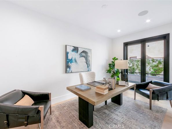 521 12th Street, Huntington Beach CA 92648