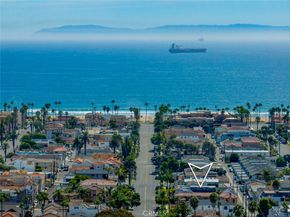 521 12th Street, Huntington Beach CA 92648