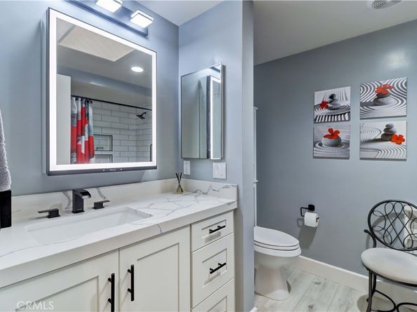 46 Calle Aragon S, Laguna Woods CA 92637