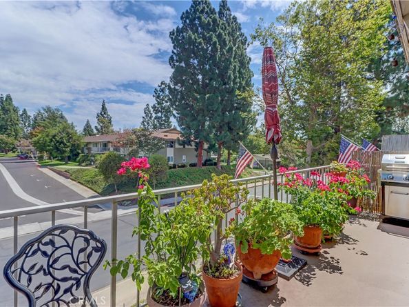 46 Calle Aragon S, Laguna Woods CA 92637