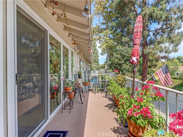 46 Calle Aragon S, Laguna Woods CA 92637