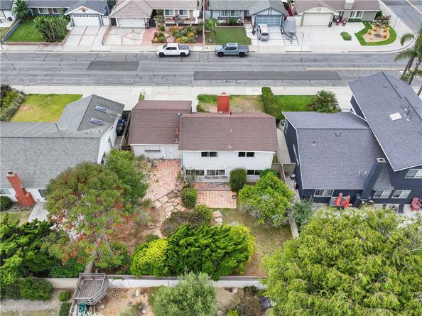 17172 Berlin Lane, Huntington Beach CA 92649