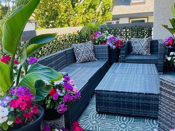 2510 W MacArthur Boulevard B, Santa Ana CA 92704