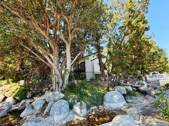 2510 W MacArthur Boulevard B, Santa Ana CA 92704