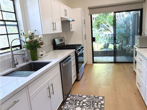2510 W MacArthur Boulevard B, Santa Ana CA 92704