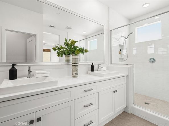 126 Stellar, Irvine CA 92618