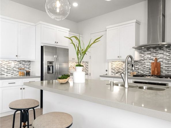 126 Stellar, Irvine CA 92618