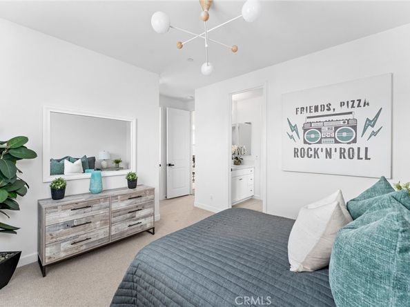 287 Barnes Road, Tustin CA 92782