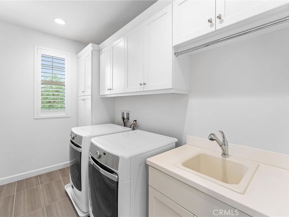287 Barnes Road, Tustin CA 92782