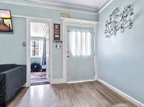 421 W 55th Street, Los Angeles CA 90037