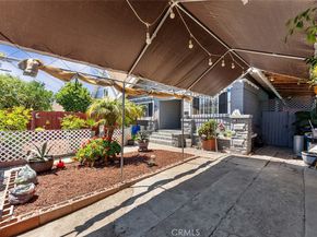 421 W 55th Street, Los Angeles CA 90037