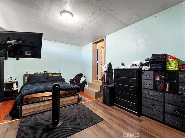 421 W 55th Street, Los Angeles CA 90037