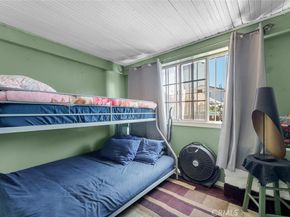 421 W 55th Street, Los Angeles CA 90037