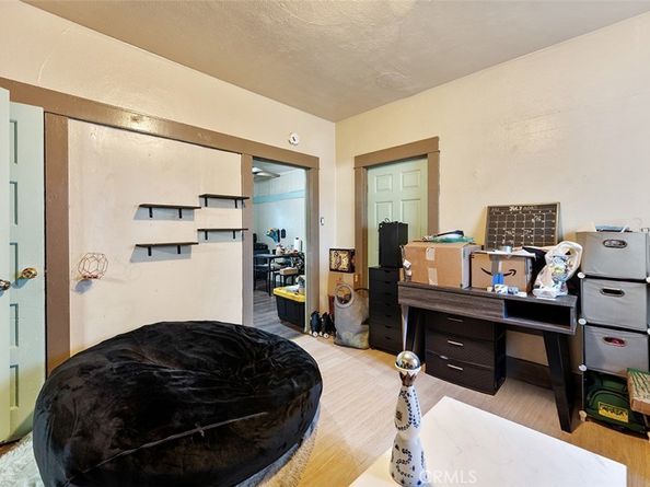 421 W 55th Street, Los Angeles CA 90037