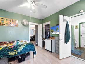 421 W 55th Street, Los Angeles CA 90037