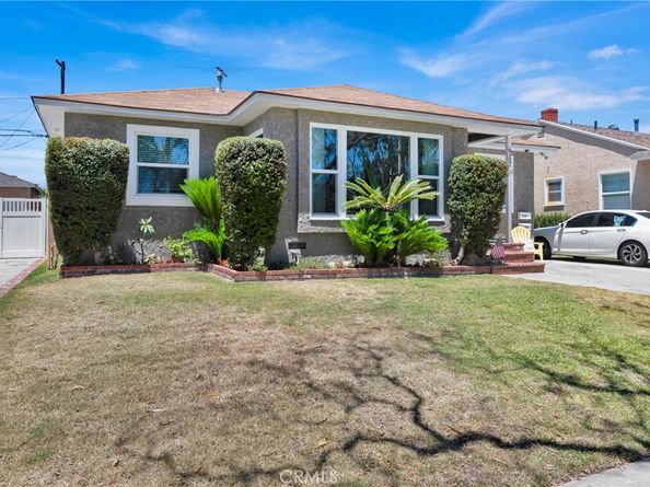 6107 Del Amo Boulevard, Lakewood CA 90713